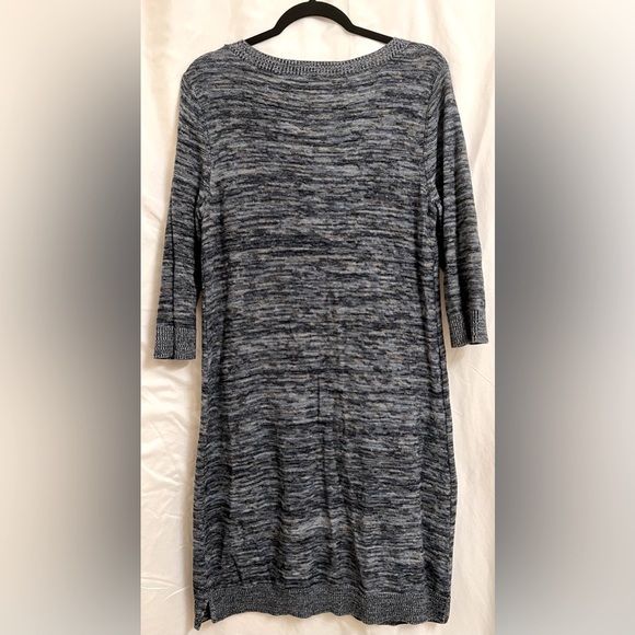 Elegant Knit Dress - Picture 8 of 11